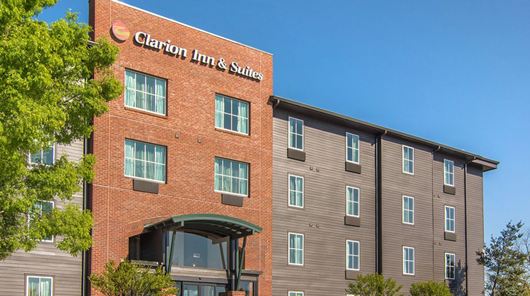 Hotel in walking distance to Mercedes-Benz Stadium becomes a Clarion